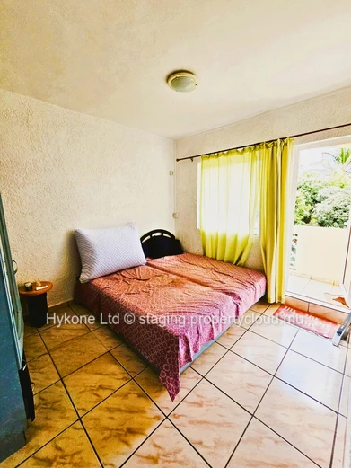 Triplex En Vente À Flic En Flac