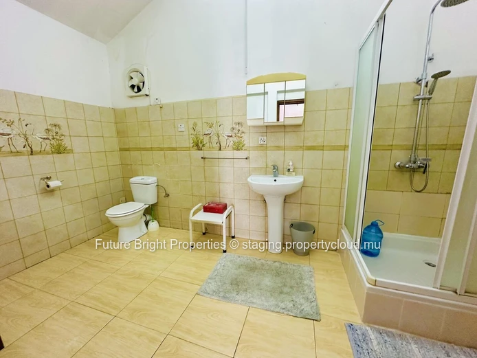 Multi Family Paradise in Vieux Quatre Bornes – Investment Opportunity Awaits!
