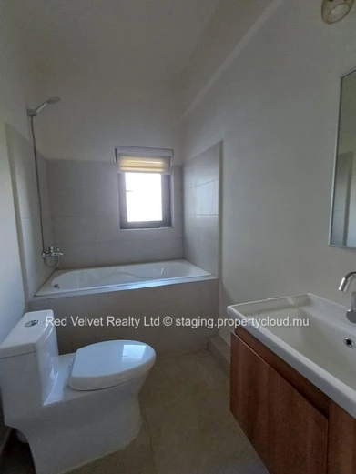 Stunning brand new 3-Bedroom Apartment for Rent in Quatre Bornes! 