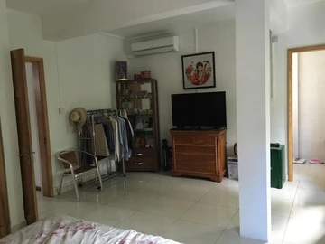 4 Bedroom Building