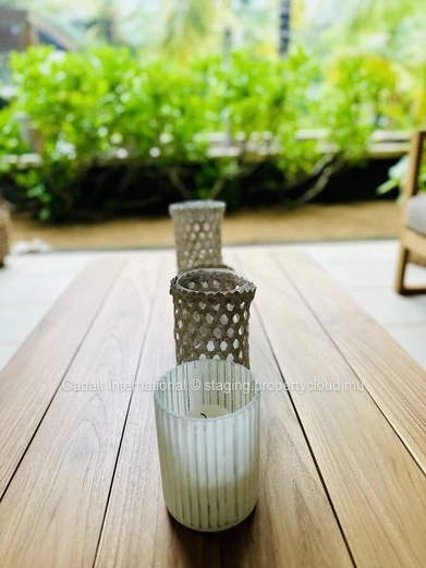 Appartement de Prestige à Montchoisy – Luxe, Sérénité et Accès Direct à la Plage