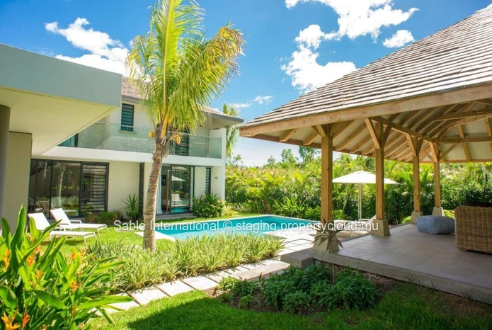 Luxurious Villa PDS in Tamarin with Private Pool and Sea Access - 364m² living area, 669m² land, Fully Furnished 