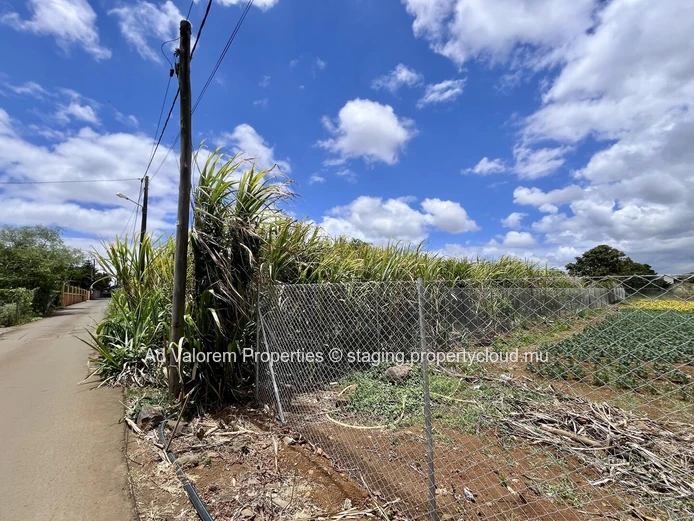 Terrain résidentiel à vendre à Moka -  780m² (18 perches)