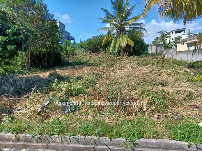 Terrain résidentiel à vendre à Pamplemousses – 548 m² .