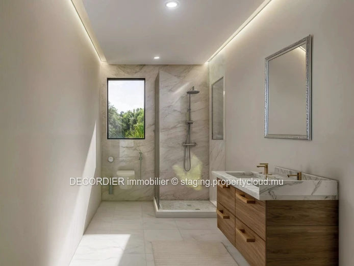 Luxe sur plan avec emplacement idéal et confort absolu