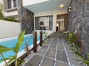 4 Bedroom Villa