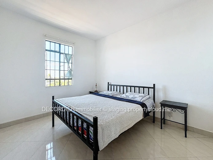 Maison spacieuse de 300 m² dans un quartier calme