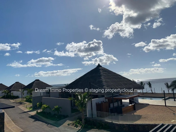 Top Duplex Neufs Avec Acces Plage – Sublime Vue Mer A Riviere Noire – Ile Maurice