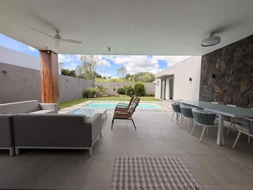 4 Bedroom Villa