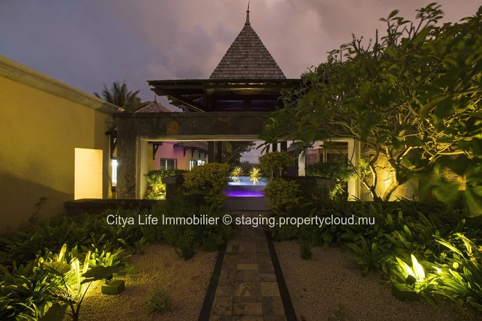 Luxurious Villa with Private Pool in Bel Ombre - Beau Champ Area - 316m² Living Space - 3,385m² Land - €