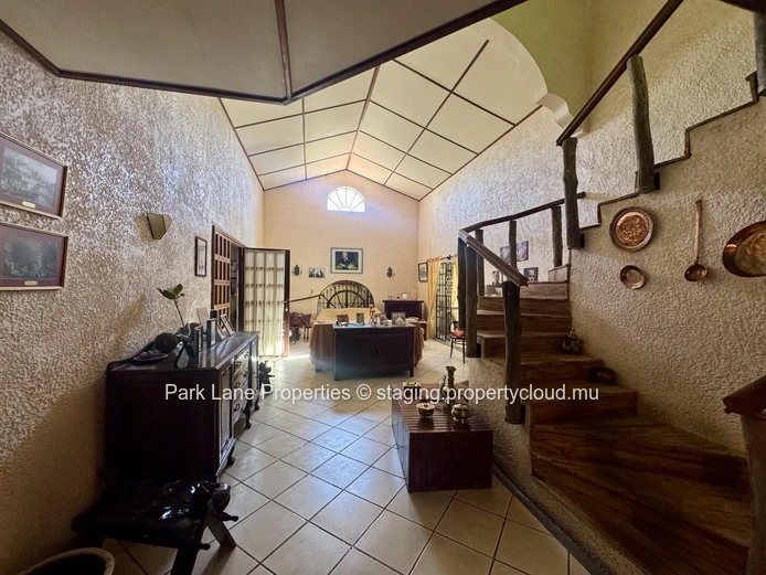Charming family home with private bar and pool