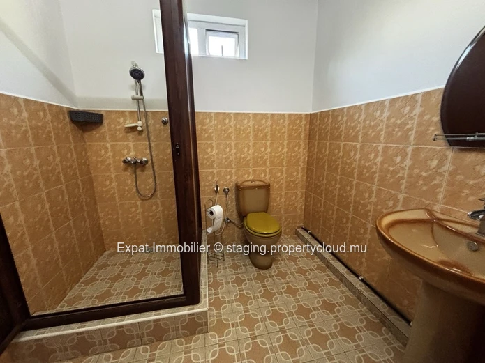 4-Bedroom House With Rooftop Near The Beach – Pereybere