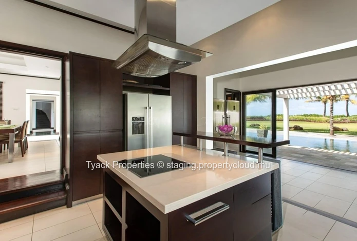 Solaia Breeze Villa – Anahita